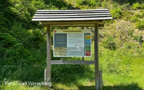 Informationstafel zum Steinbruch Wagenschmier.